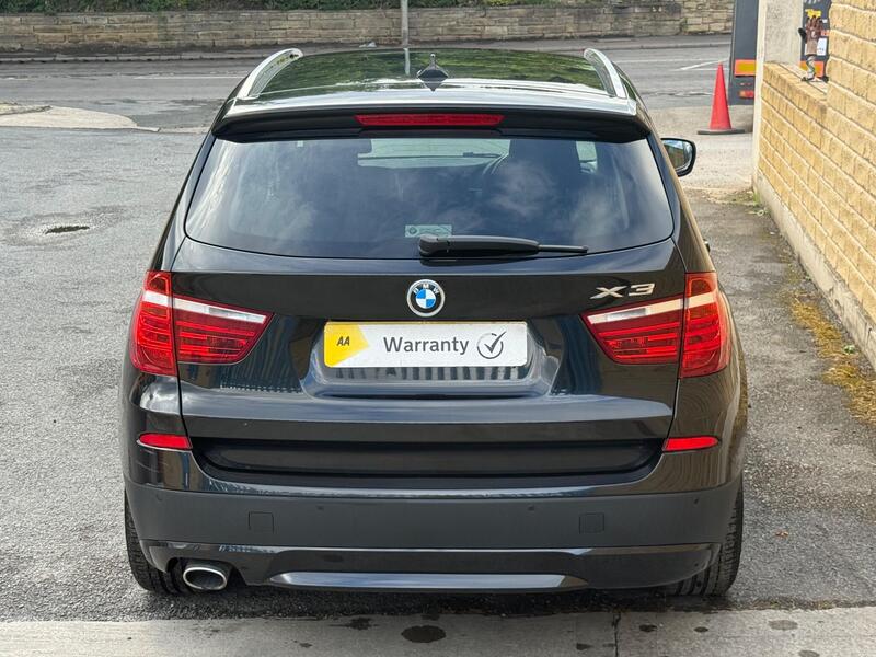 BMW X3 view 4