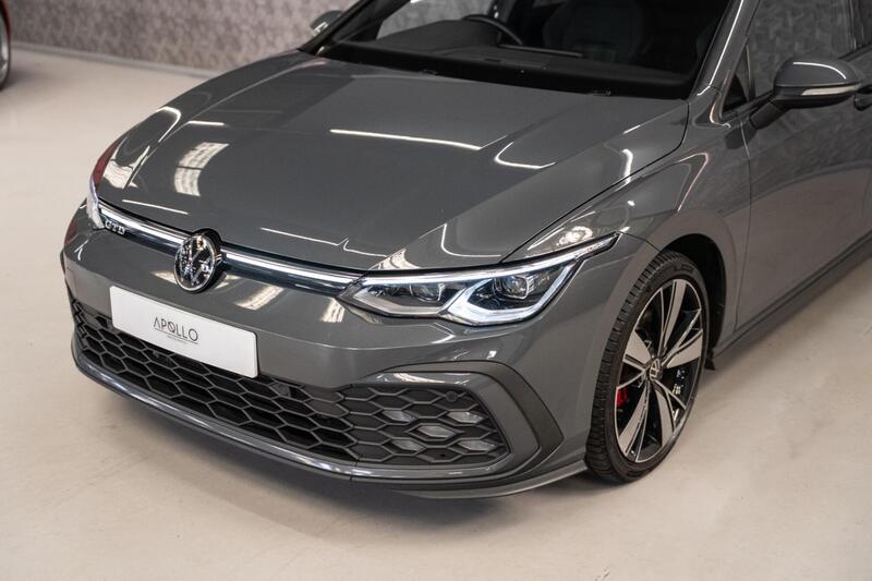 Volkswagen Golf view 5
