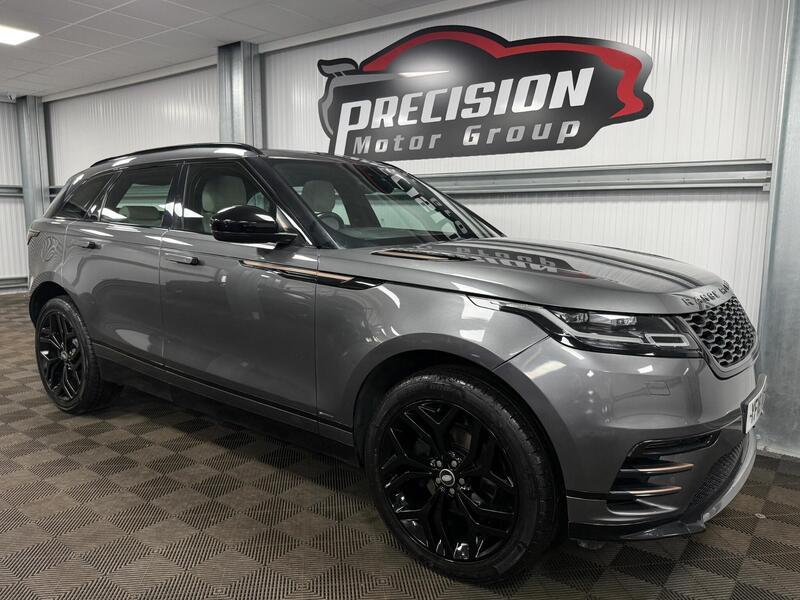 Land Rover Range Rover Velar view 2