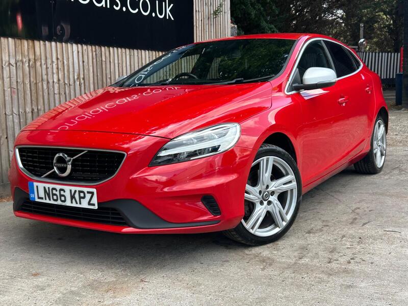 Volvo V40 view 5