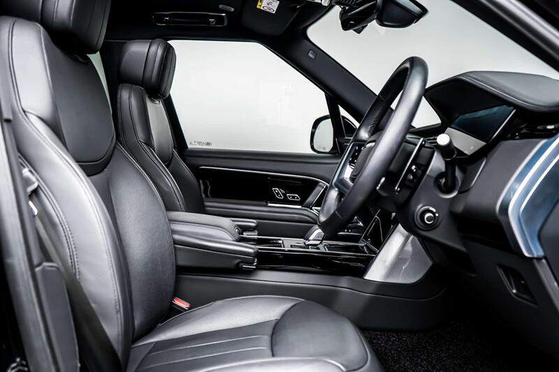 Land Rover Range Rover view 6