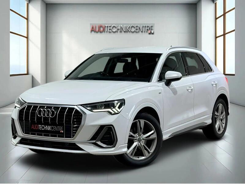 Audi Q3 view 2
