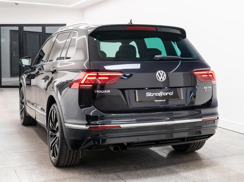 Volkswagen Tiguan view 6