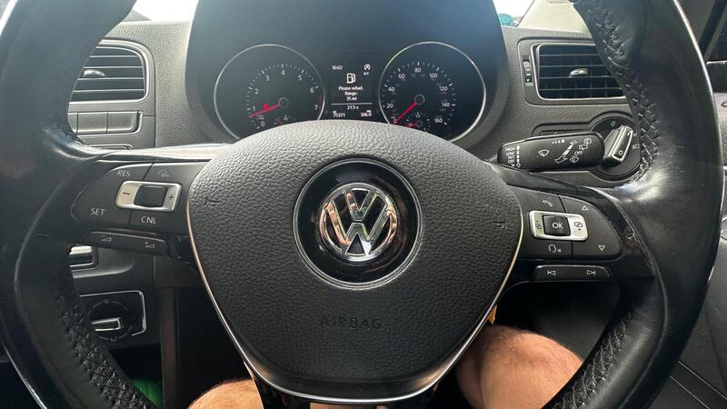 2017 Volkswagen Polo — photo 17