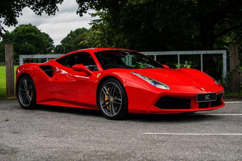 Ferrari 488 view 4
