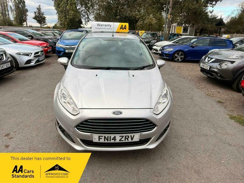 2014 Ford Fiesta 1.25 Zetec Euro 5 5dr photo 4