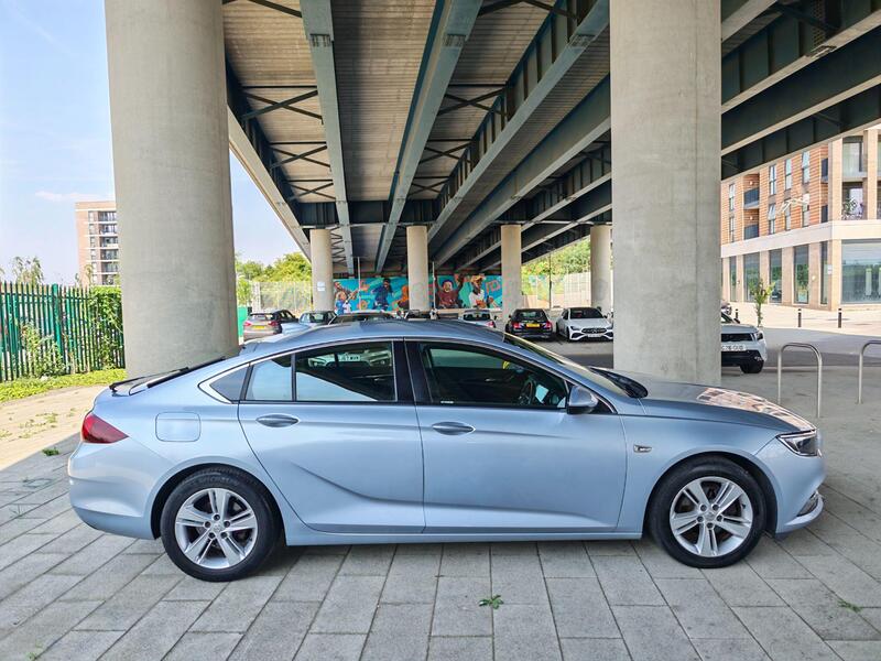 Vauxhall Insignia view 6