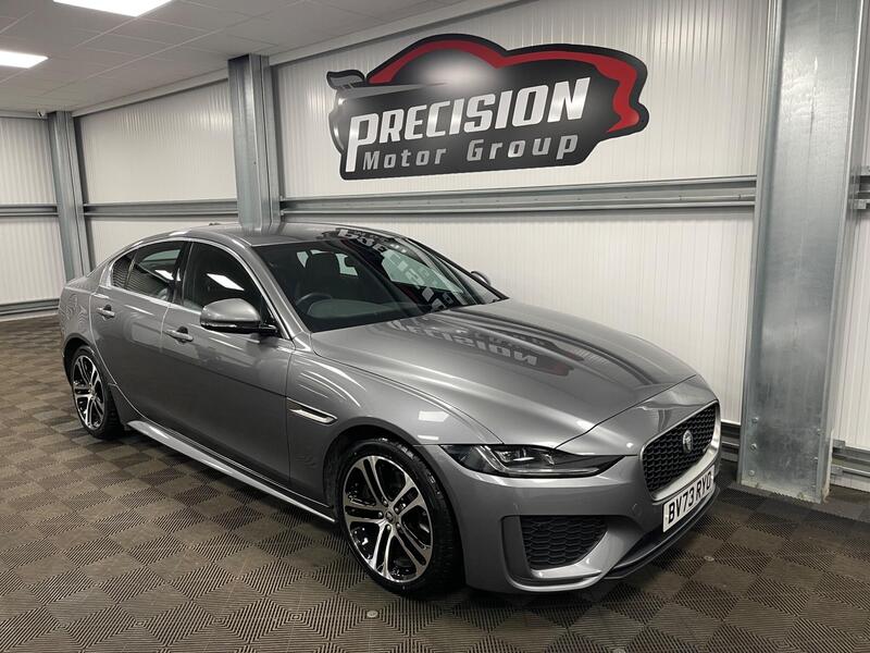 Jaguar Xe view 2