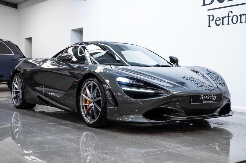 Mclaren 720s view 6