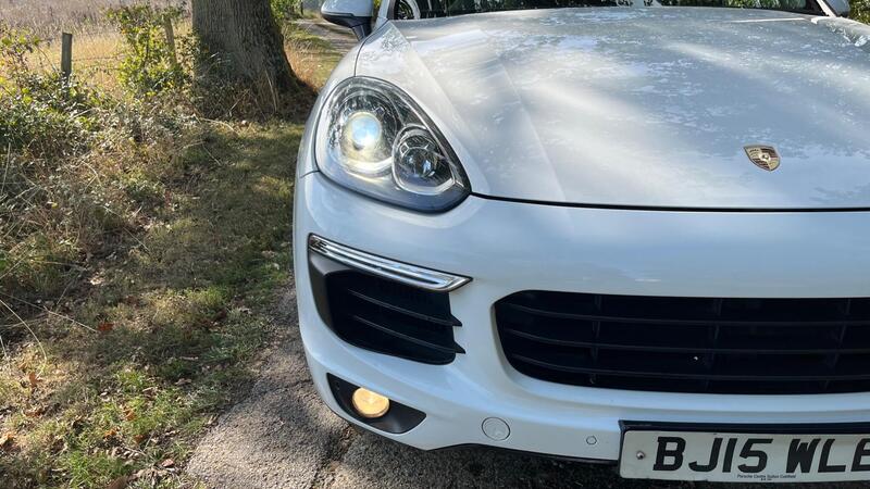 2015 Porsche Cayenne — photo 22
