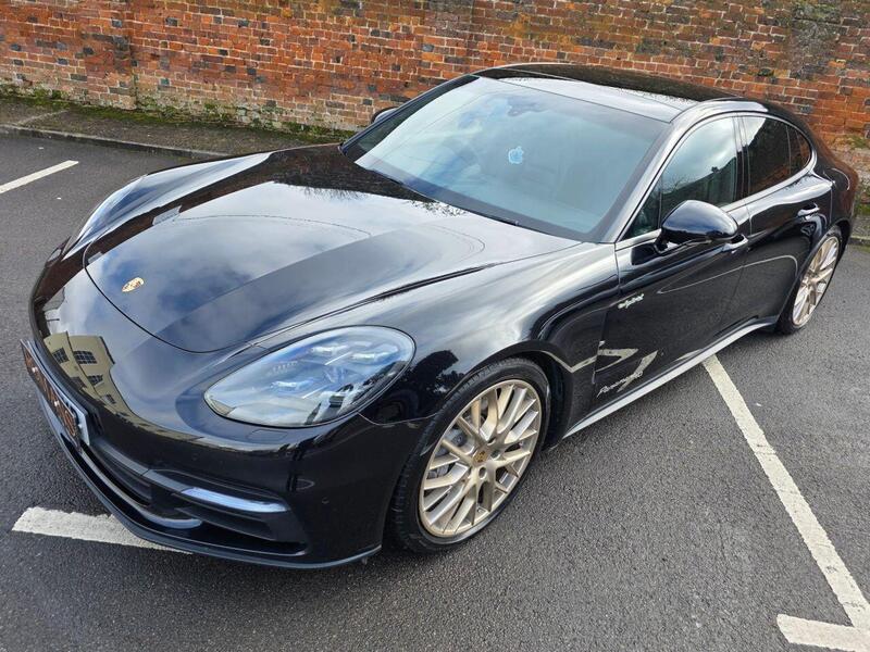Porsche Panamera view 4