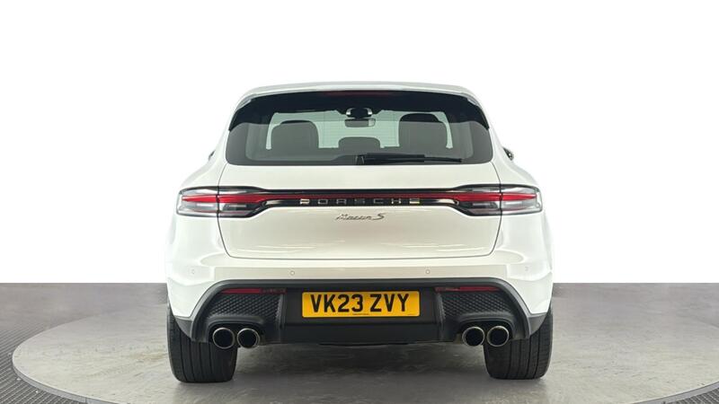 Porsche Macan view 5