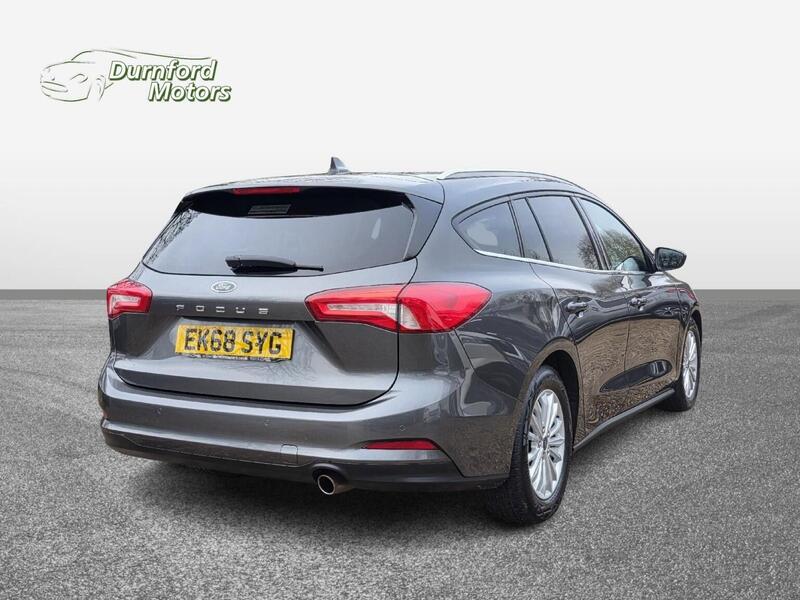 Ford Focus view 4