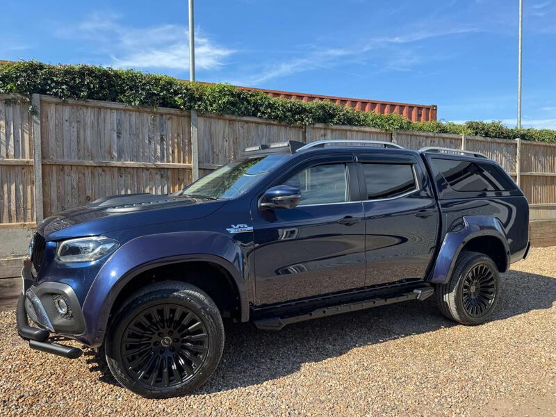 Mercedes-Benz X Class view 6