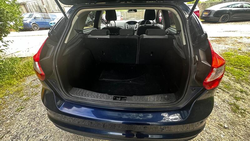 2012 Ford Focus — photo 6