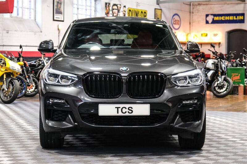 BMW X4 view 4