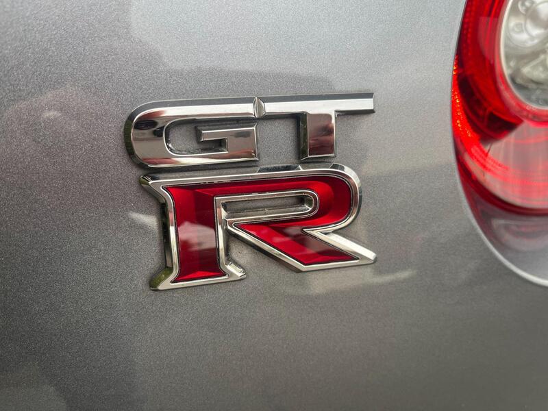 Nissan GT-R view 25