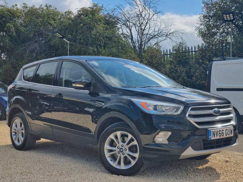 Ford Kuga view 3
