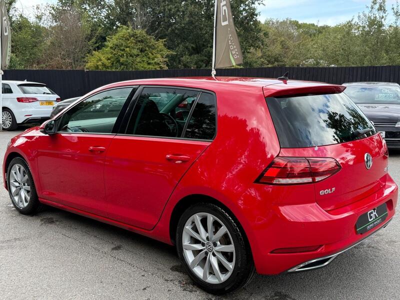 Volkswagen Golf view 2