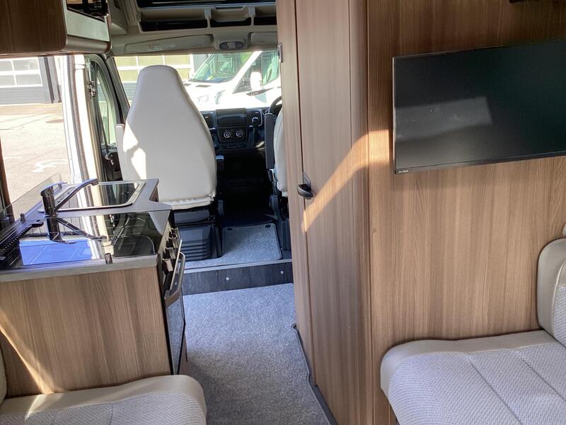 Auto-Trail V-Line 610 SE — image 24