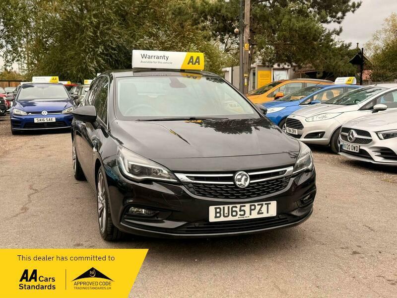 2015 Vauxhall Astra 1.6 CDTi BlueInjection Elite Nav Euro 6 (s/s) 5dr photo 5