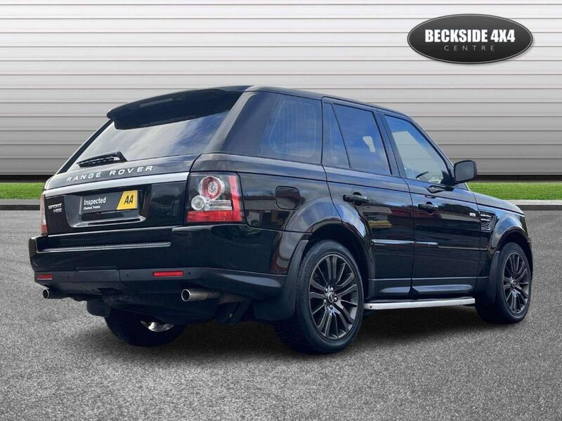 Land Rover Range Rover view 3
