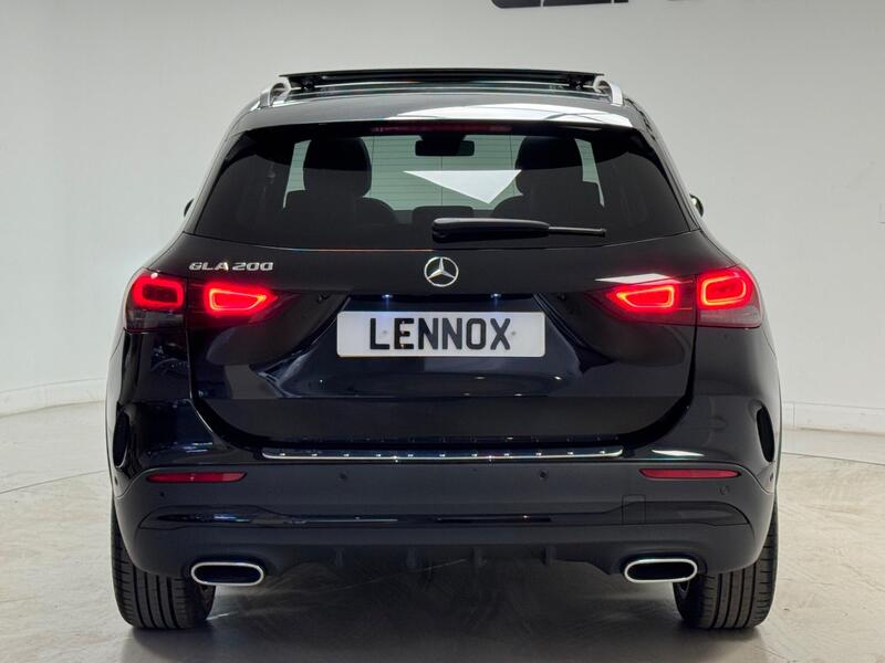 Mercedes-Benz Gla view 5