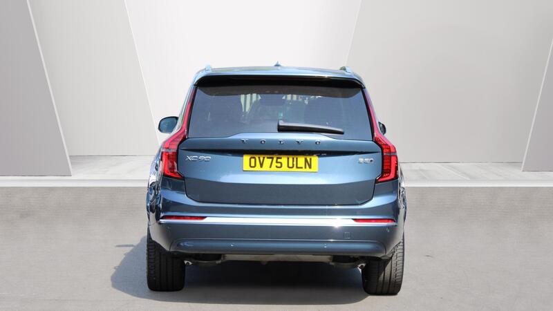 Volvo XC90 view 7