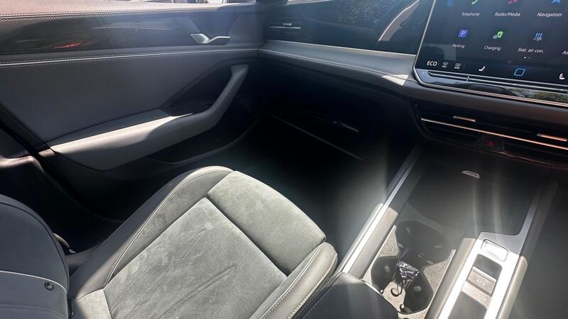 2025 Volkswagen Passat — photo 26