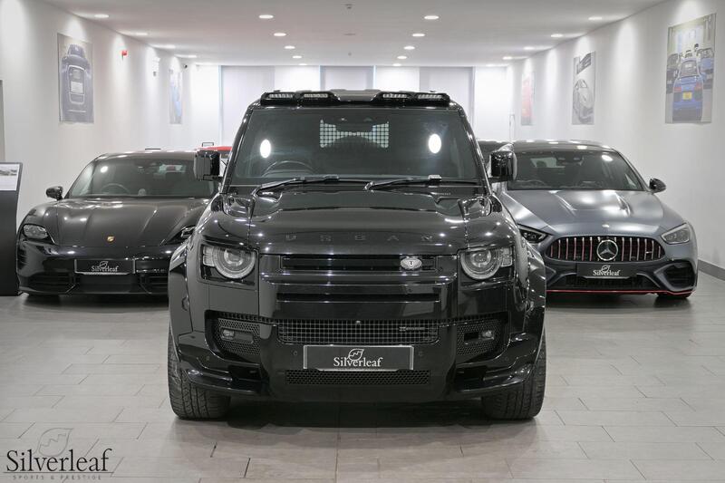 Land Rover Defender 110 view 7