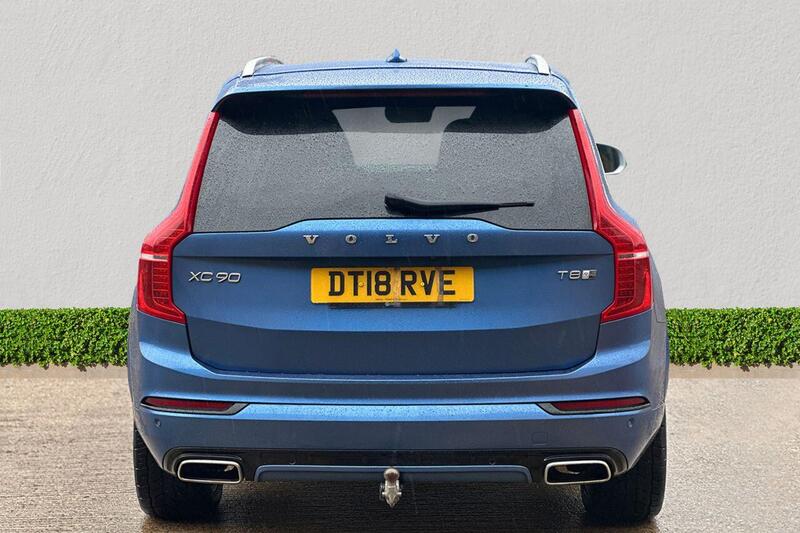 Volvo XC90 view 5
