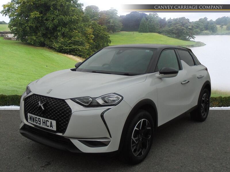 DS Automobiles DS 3 Crossback view 2
