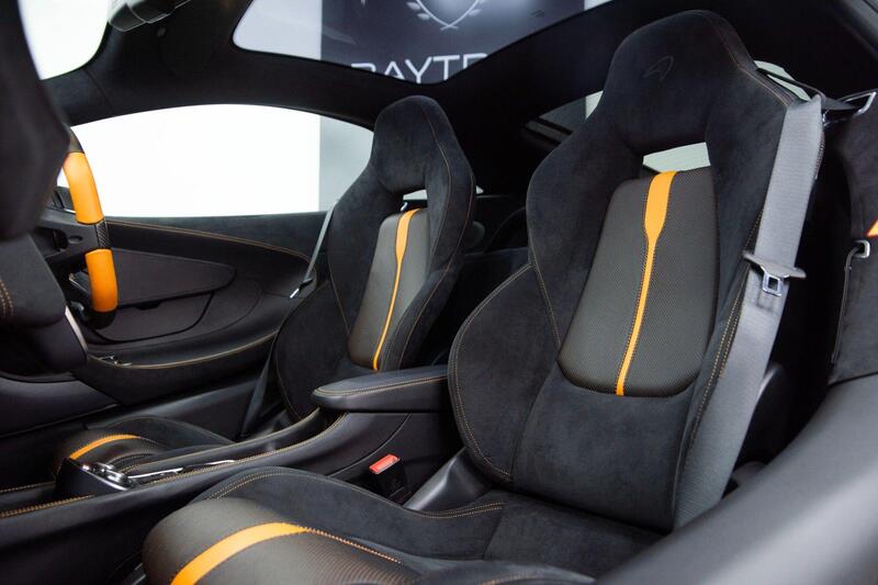 Mclaren 570GT view 4