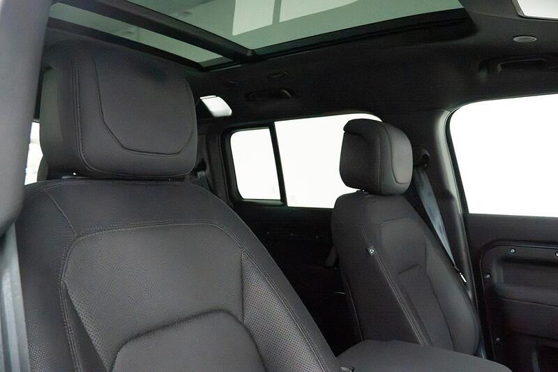 Land Rover Defender 110 view 3