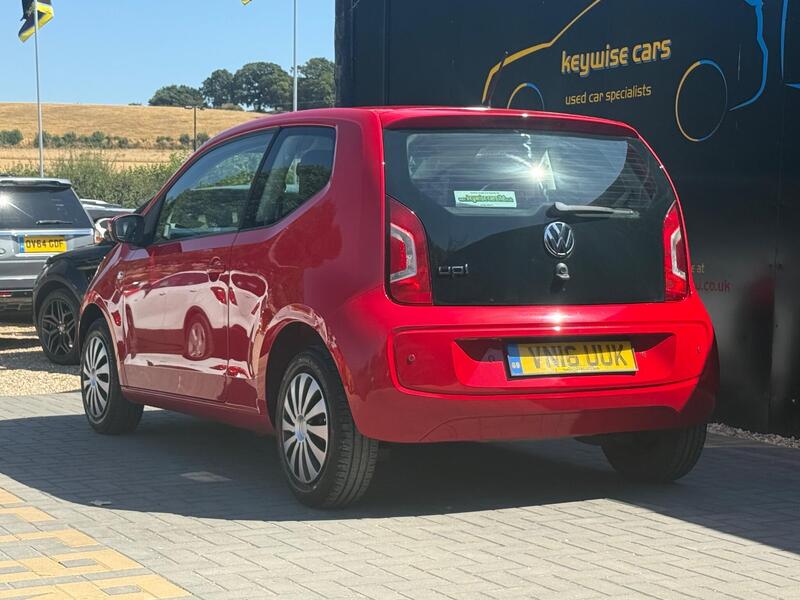 Volkswagen Up! view 3