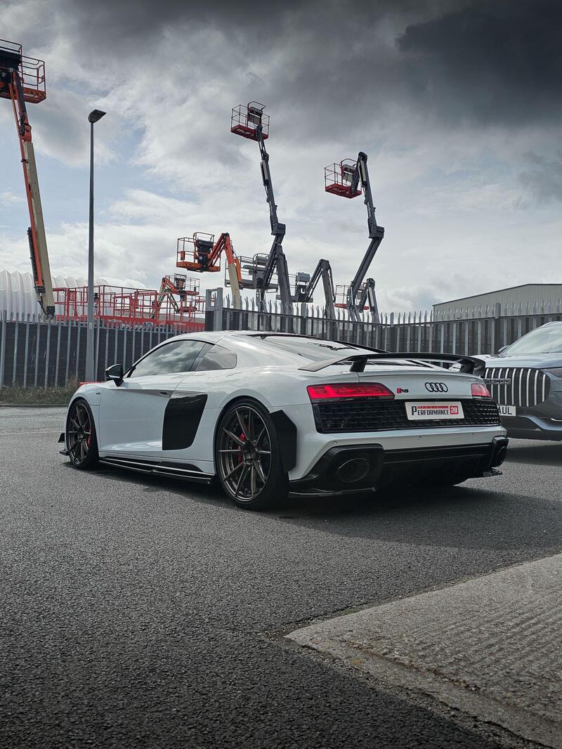 Audi Audi R8 view 7