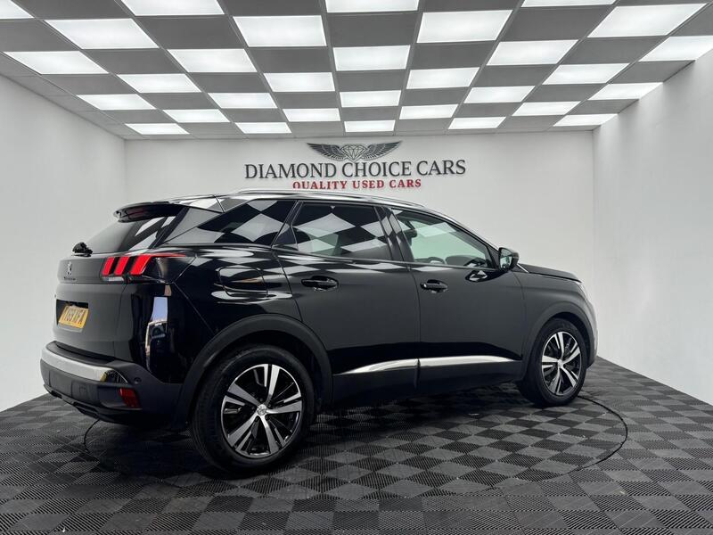 Peugeot 3008 view 4