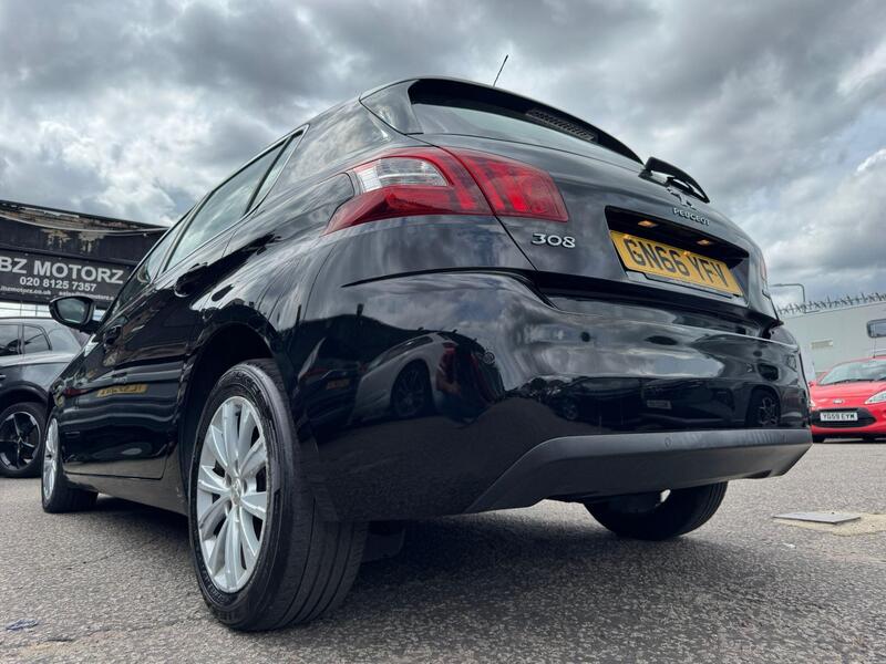 Peugeot 308 view 7