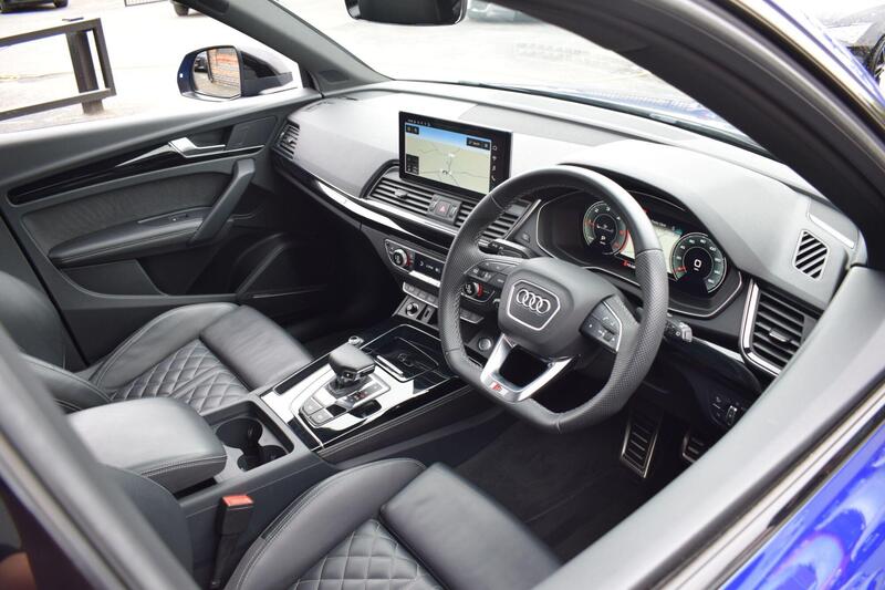 Audi Audi Q5 view 3