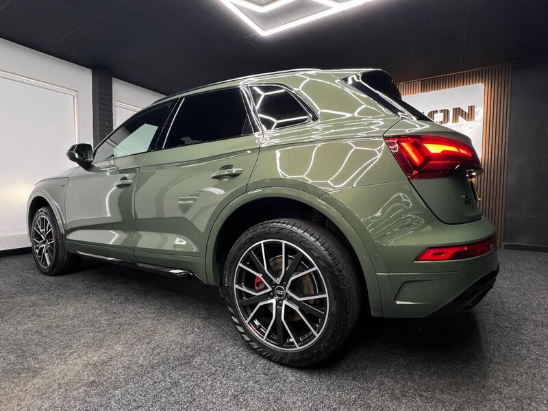 Audi Q5 view 5