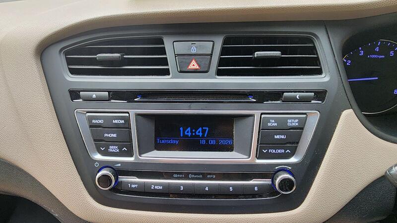 2015 Hyundai i20 — photo 35