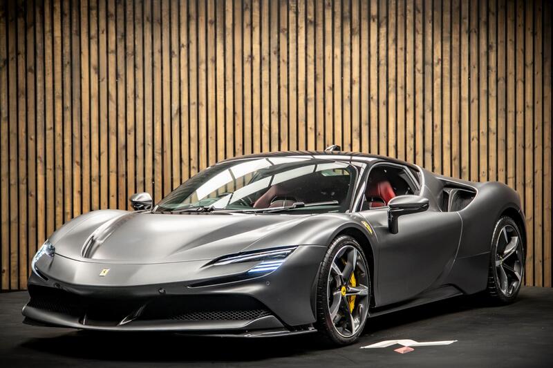Ferrari SF90 Stradale view 7