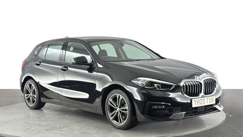 BMW 1 Series view 2