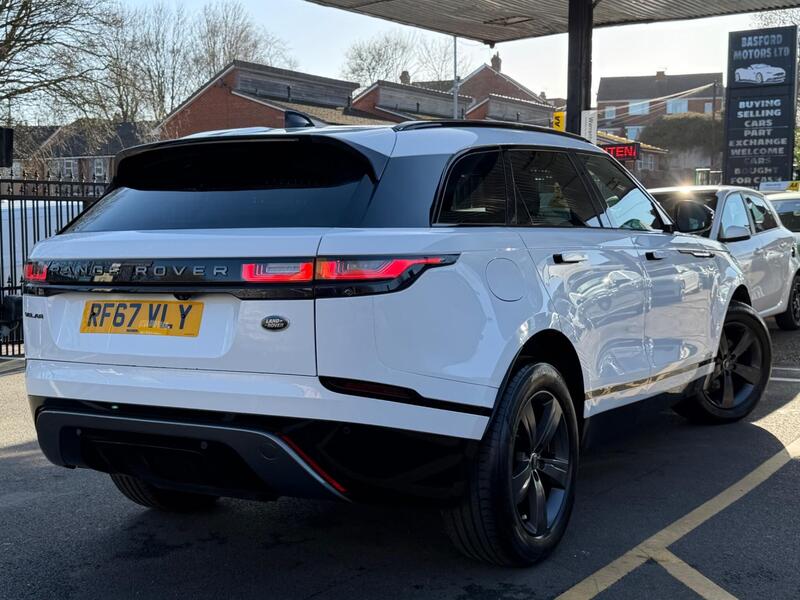 Land Rover Range Rover Velar view 3