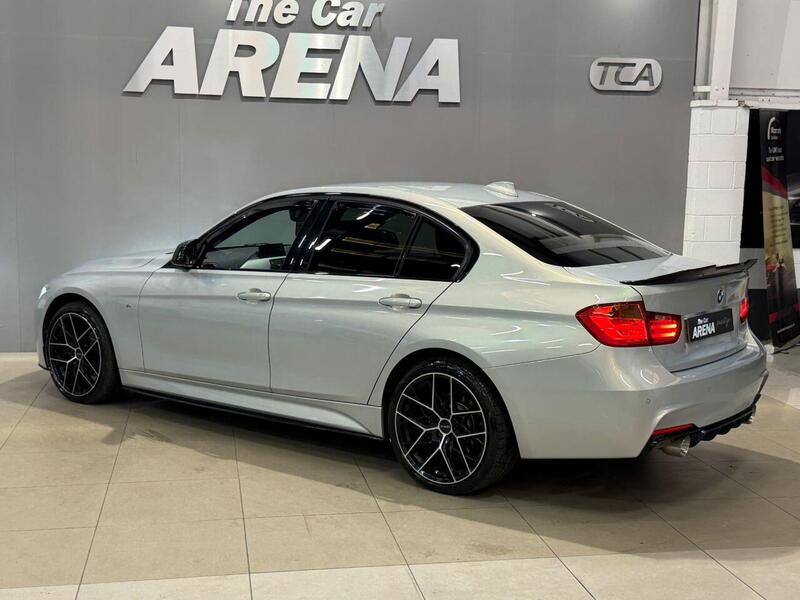 BMW 3 Series view 5