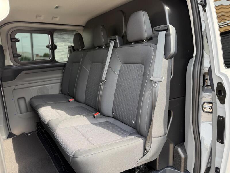 Ford Transit Custom view 7