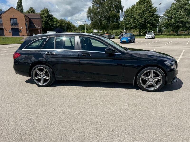 Mercedes-Benz C Class view 4