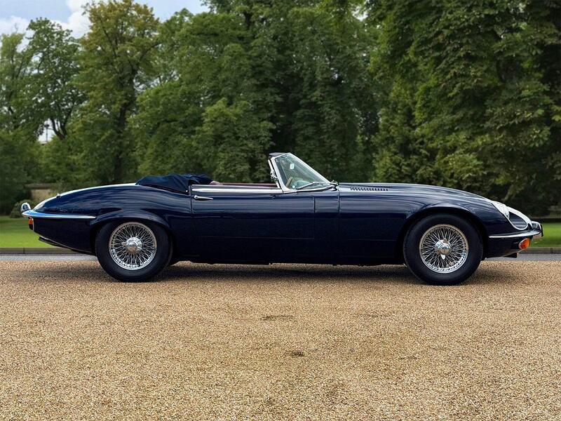 Jaguar E-Type view 4