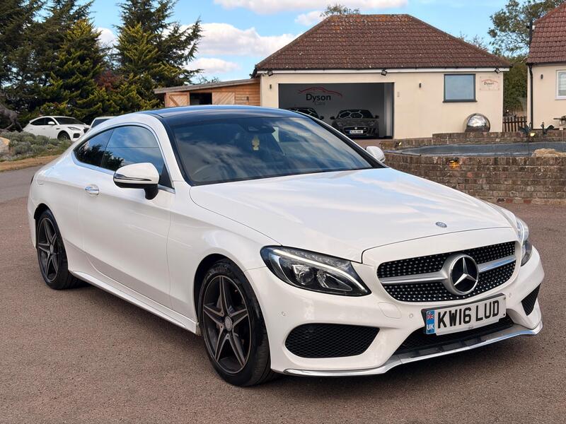 Mercedes-Benz C-Class view 3