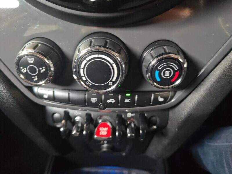 Mini Countryman view 3